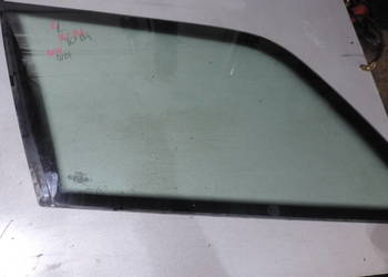 SZYBA BOCZNA LEWA AUDI 80 B4 KOMBI