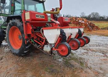 Siewnik do kukurydzy Becker 4 - rzedowy