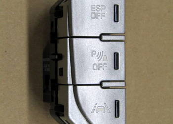 WŁĄCZNIK PANEL ASYSTENT PASA RUCHU,PDC,ESP CITROEN C5 III X7 96645836CL