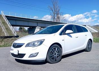 Sprzedam OPEL ASTRA J 2.0 CDTI 170KM KOMBI 2011R