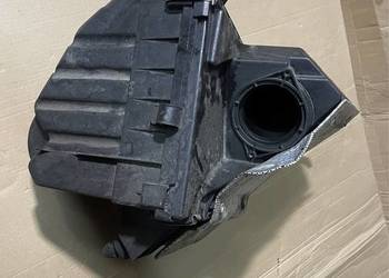 Obudowa filtra powietrza 8D0129607 audi a4 b5