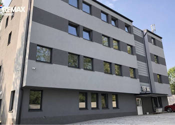 Budynek komercyjny działający hotel pracowniczy
