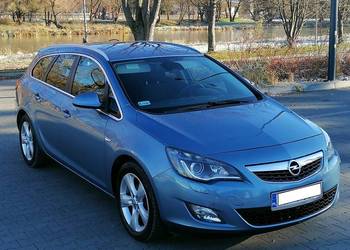 Opel Astra J Benzyna COSMO 1.4 Turbo GAZ 2010