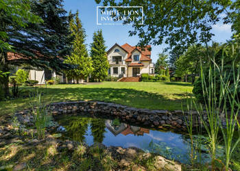 Oferta sprzedaży domu wolnostojącego Piaseczno Kombatantów 579.31m2
