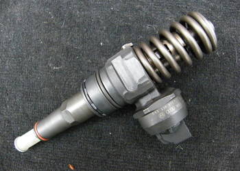 POMPO WTRYSK VW PASSAT B5 1.9 TDI  AJM ATJ 115KM  0414720035