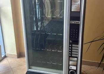automat vendingowy snakky max