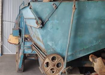 Kombajn ziemniaczany Anna garazowany