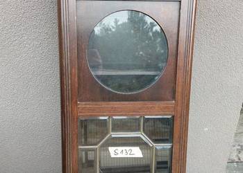 S132 Skrzynia obudowa starego zegara nalepka GB uszkodzony witraż