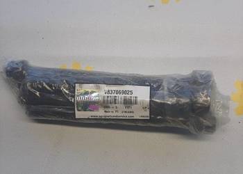 v837069025 Śruba głowicy cylindra Massey Ferguson