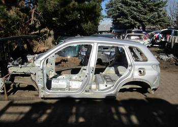 PRÓG SŁUPEK LEWY LEWA BOK ZCC SUZUKI VITARA III