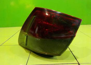 NISSAN QASHQAI I J10 10r 5D lampa prawa tyl