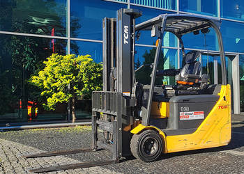 Wózek widłowy elektryczny TCM UniCarriers AG2N1L18Q 1,8 t  triplex 4,75 m