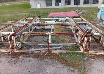 Podajnik kłód,zasobnik łańcuchowy do traka firmy Lignuma