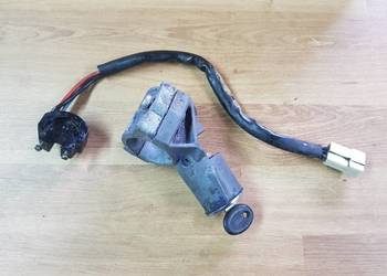 Stacyjka z kostką Fiat 126p na linkę ( stary typ )