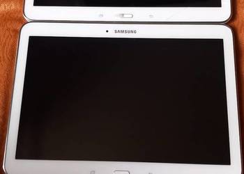 Tanio 2 tablety Samsung Tab 4