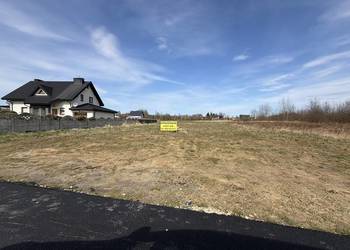 Szeroka działka budowlana 1342 m2 Radomsko Stob.Miejskie ul.Walentynowicz