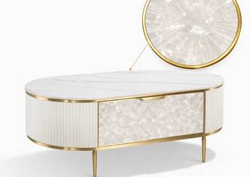 Kremowy stolik kawowy glamour Champion z muszlami i spiekiem 122x71x45