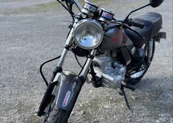 motocykl rex cruiser o pojemności 125 cm³