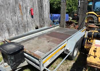 Przyczepka Laweta HUBIERE 3500 DMC Regulowany Dyszel Najazdy Ocynkowana