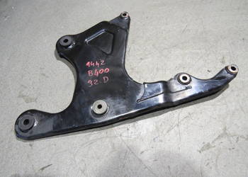 SUZUKI BURGMAN 400 2004 K4 250 wahacz mocowanie koła uchwyt tłumika holder