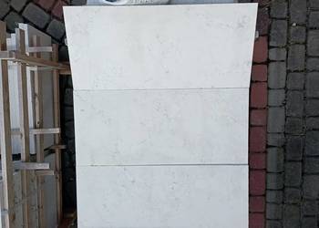 Płytki marmurowe BIANCONE pasy 1 cm szczotka