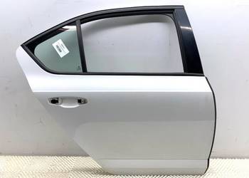 DRZWI PRAWY TYŁ F9E SKODA OCTAVIA III Hatchback 9P9P F9E