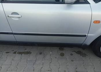 Drzwi Gołe Przód Prawy LB7Z Passat B5 (p-5)