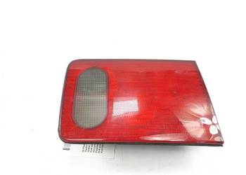 LAMPA W KLAPE LEWA AUDI A8 D2 4D0945093