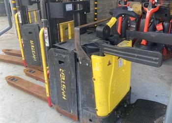 Paleciak elektryczny z masztem HYSTER P2.0SD 2018 rok