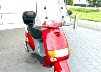 ZAMIENIĘ Skuter Piaggio Sfera 125