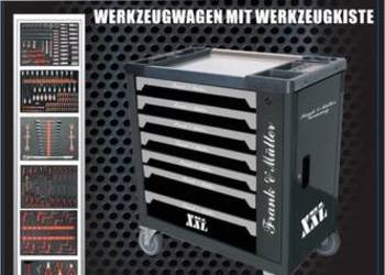 Wózek narzędziowy wyposażony