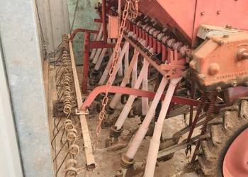 Siewnik agromet kraj znaczniki hydrauliczne, sprawny, garażowy. Trasport