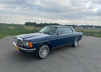 Zabytkowy w123 coupe 230ce 1985r