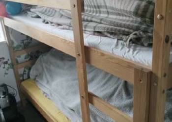 Łóżko piętrowe młodzieżowe drewniane