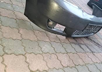 Toyota corolla verso zderzak przód