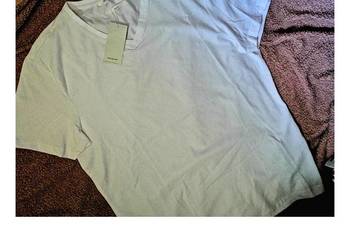 Nowa z metką Bluzka koszulka t-shirt Basic. Bawełna. RESERVED