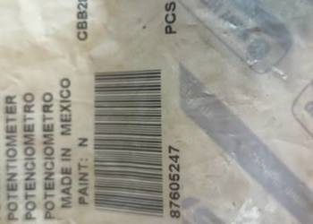 Potencjometr CASE 87605247