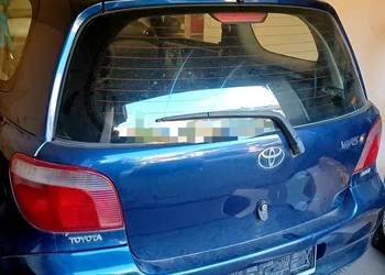 Toyota Yaris 1 lak. 8K8 klapa tylna stan BDB bez rdzy