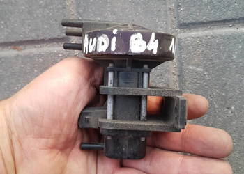 AUDI B4 1.9 TDI ELEKTROZAWOR PODCISNIENIA 357906283 4534375 4715396