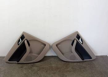 TAPICERKA BOCZEK PRAWY LEWY TYŁ JASNY KPL  Skoda Yeti I (2009-  )