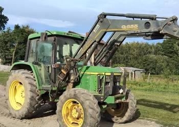 CIAGNIK JOHN DEERE 6110 Z TUREM 2000 ROK SUPER STAN