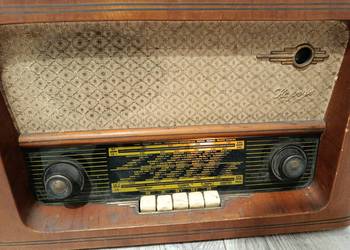 Radio kaprys z lat 60 zabytek