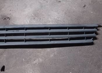 Grill atrapa bez znaczka VW polo 6n