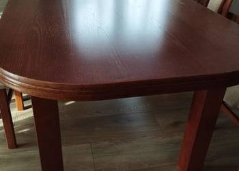 Sprzedam krzesła i stół