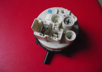 Hydrostat presostat do pralki Whirpool AWE7621P