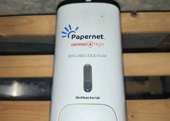 Dozownik mydła na wkłady