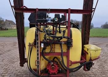 Opryskiwacz Hardi 1000 12 metrów