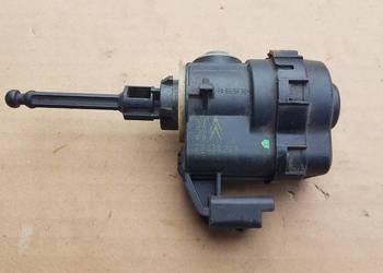Citroen C4 silniczek regulacji lampy 89038927