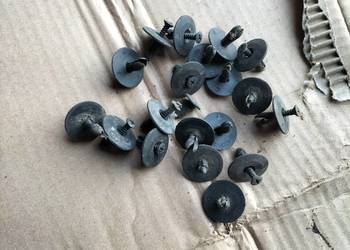 AUDI 80 B3 80B3 80B4 80 B4 KOŁKI SPINKI WYGŁUSZENIA MASKI