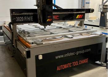 Sprzedam ploter frezujący Infotec 3020 F/H/E  35000 PLN netto